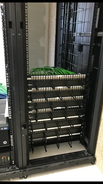 Réseau Informatique Baie de brassage à Andeville
