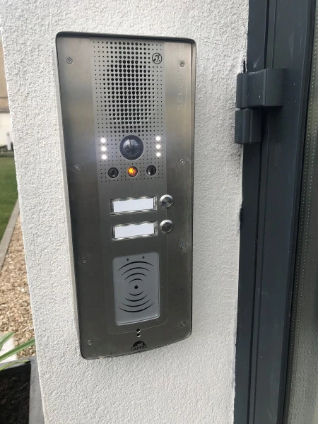 Platine vidéo inox encastrée 4 bouton à Andeville